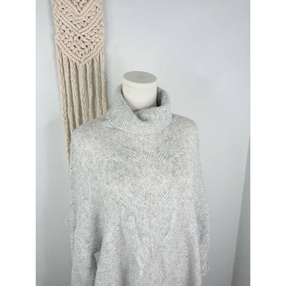 Aerie Happy Place Oversized Turtleneck Sweater Medium Light Gray Cable Knit - Picture 3 of 9